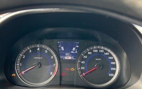 Hyundai Solaris II рестайлинг, 2012 год, 750 000 рублей, 11 фотография