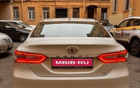 Toyota Camry, 2021 год, 3 650 000 рублей, 1 фотография