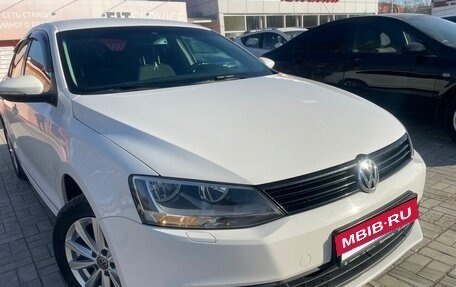 Volkswagen Jetta VI, 2013 год, 1 195 000 рублей, 3 фотография