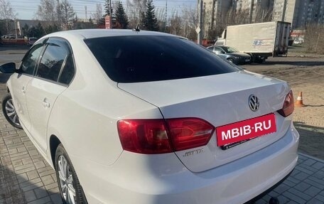 Volkswagen Jetta VI, 2013 год, 1 195 000 рублей, 10 фотография