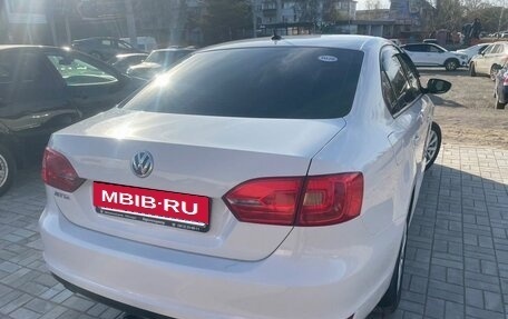 Volkswagen Jetta VI, 2013 год, 1 195 000 рублей, 20 фотография