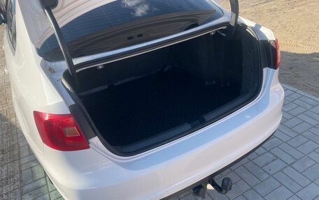 Volkswagen Jetta VI, 2013 год, 1 195 000 рублей, 24 фотография