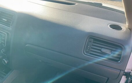 Volkswagen Jetta VI, 2013 год, 1 195 000 рублей, 28 фотография