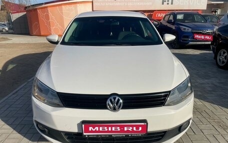 Volkswagen Jetta VI, 2013 год, 1 195 000 рублей, 26 фотография