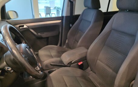 Volkswagen Touran III, 2007 год, 610 000 рублей, 10 фотография