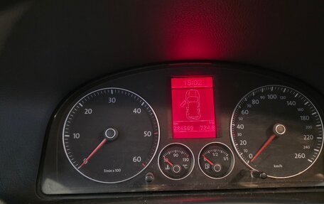 Volkswagen Touran III, 2007 год, 610 000 рублей, 12 фотография