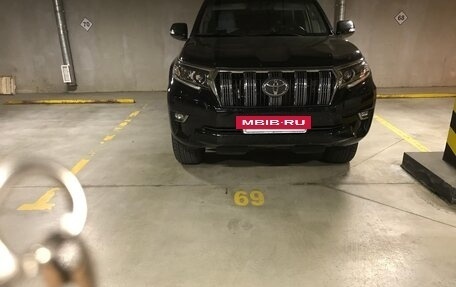 Toyota Land Cruiser Prado 150 рестайлинг 2, 2019 год, 5 500 000 рублей, 6 фотография