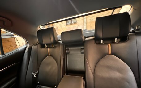 Toyota Camry, 2021 год, 3 650 000 рублей, 13 фотография