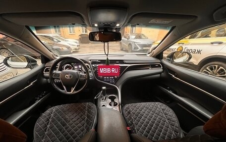 Toyota Camry, 2021 год, 3 650 000 рублей, 11 фотография