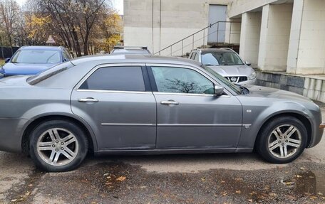Chrysler 300C II, 2006 год, 580 000 рублей, 2 фотография