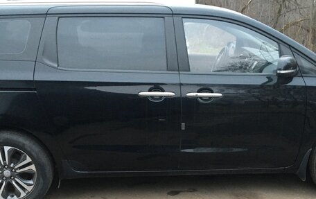 KIA Carnival III, 2020 год, 2 999 999 рублей, 2 фотография