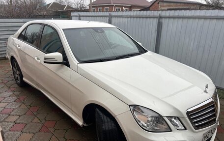 Mercedes-Benz E-Класс, 2011 год, 2 000 000 рублей, 6 фотография