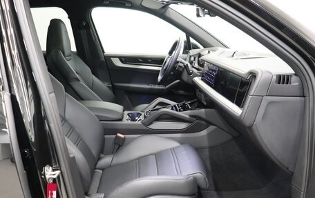 Porsche Cayenne III, 2023 год, 13 490 000 рублей, 15 фотография