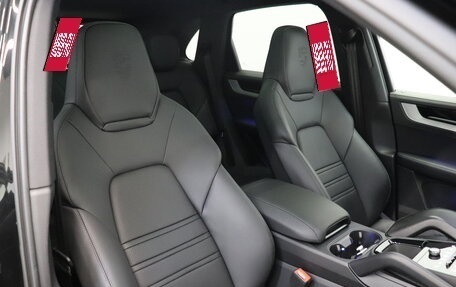 Porsche Cayenne III, 2023 год, 13 490 000 рублей, 14 фотография