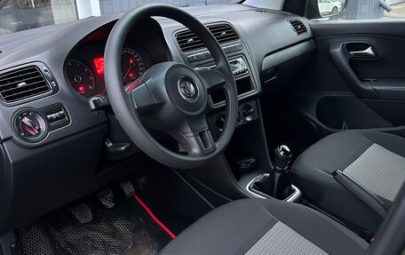 Volkswagen Polo VI (EU Market), 2012 год, 750 000 рублей, 9 фотография