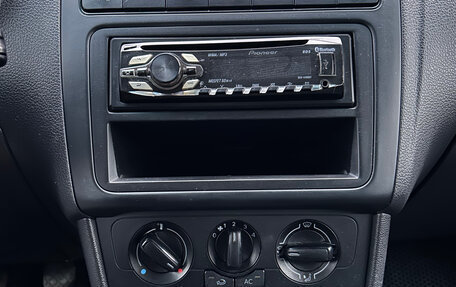 Volkswagen Polo VI (EU Market), 2012 год, 750 000 рублей, 16 фотография