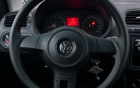 Volkswagen Polo VI (EU Market), 2012 год, 750 000 рублей, 14 фотография