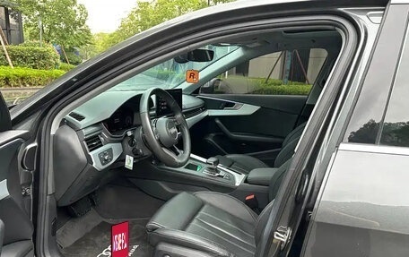 Audi A4, 2022 год, 2 900 000 рублей, 8 фотография