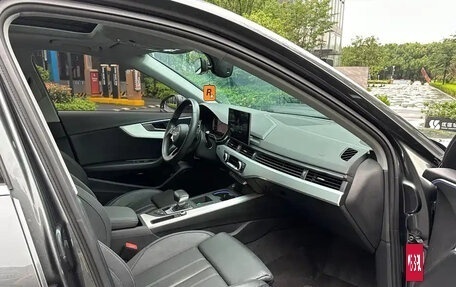 Audi A4, 2022 год, 2 900 000 рублей, 12 фотография