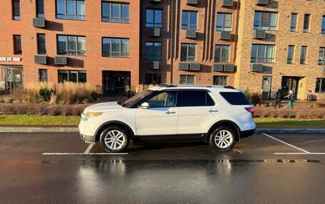 Ford Explorer VI, 2013 год, 1 600 000 рублей, 2 фотография