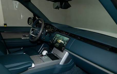 Land Rover Range Rover IV рестайлинг, 2025 год, 31 400 000 рублей, 24 фотография