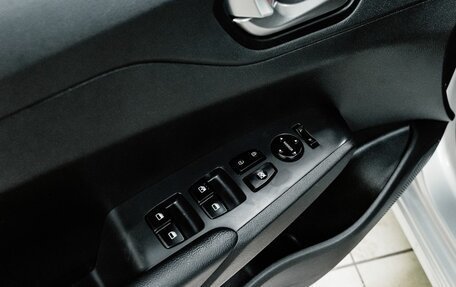 Hyundai Solaris II рестайлинг, 2021 год, 1 400 000 рублей, 21 фотография