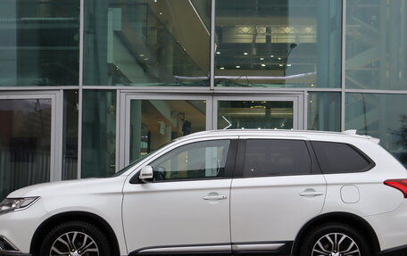 Mitsubishi Outlander III рестайлинг 3, 2017 год, 1 530 000 рублей, 4 фотография