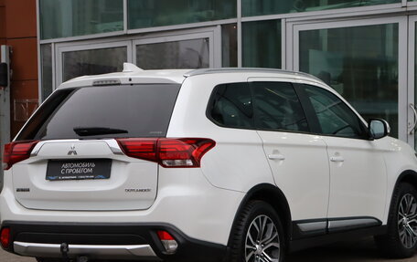 Mitsubishi Outlander III рестайлинг 3, 2017 год, 1 530 000 рублей, 6 фотография