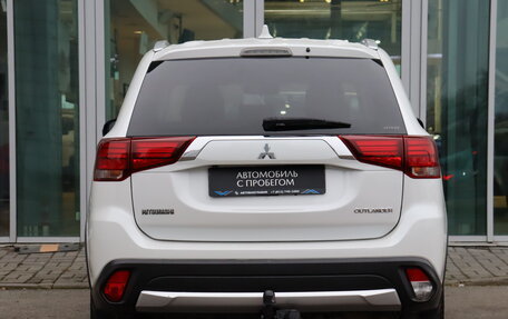 Mitsubishi Outlander III рестайлинг 3, 2017 год, 1 530 000 рублей, 7 фотография