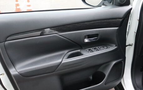 Mitsubishi Outlander III рестайлинг 3, 2017 год, 1 530 000 рублей, 21 фотография