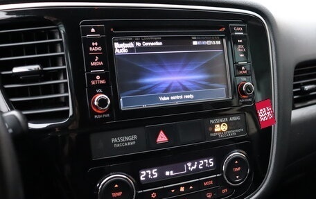 Mitsubishi Outlander III рестайлинг 3, 2017 год, 1 530 000 рублей, 15 фотография