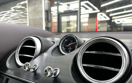 Bentley Bentayga I, 2016 год, 7 500 000 рублей, 29 фотография