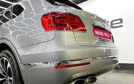 Bentley Bentayga I, 2016 год, 7 500 000 рублей, 38 фотография