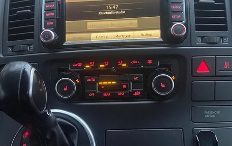 Volkswagen Multivan T5, 2010 год, 2 100 000 рублей, 15 фотография