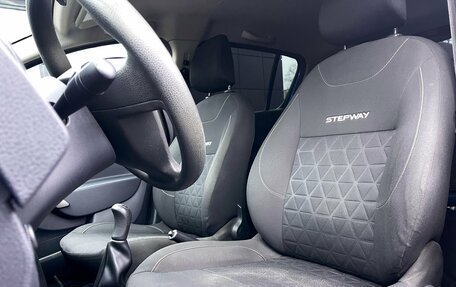 Renault Sandero II рестайлинг, 2017 год, 899 000 рублей, 18 фотография