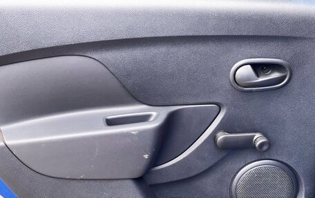 Renault Sandero II рестайлинг, 2017 год, 899 000 рублей, 20 фотография