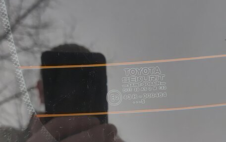 Toyota Avensis III рестайлинг, 2005 год, 650 000 рублей, 8 фотография