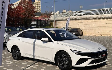 Hyundai Elantra, 2025 год, 2 100 000 рублей, 3 фотография