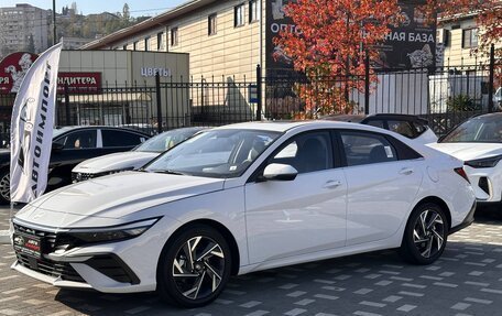 Hyundai Elantra, 2025 год, 2 100 000 рублей, 2 фотография