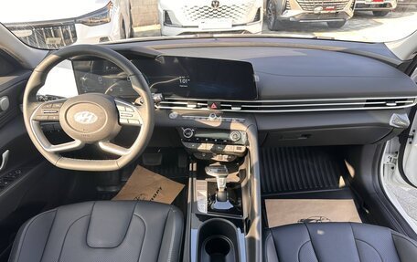 Hyundai Elantra, 2025 год, 2 100 000 рублей, 19 фотография