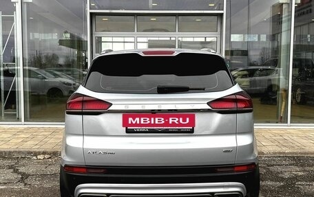 Geely Atlas, 2022 год, 2 100 000 рублей, 5 фотография