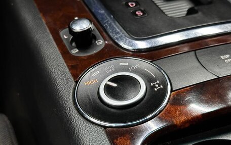 Volkswagen Touareg III, 2008 год, 999 000 рублей, 26 фотография