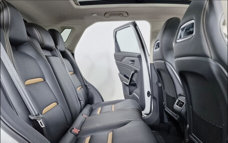 FAW Bestune T77, 2024 год, 2 099 000 рублей, 8 фотография