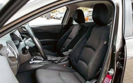 Mazda 3, 2016 год, 1 365 000 рублей, 11 фотография