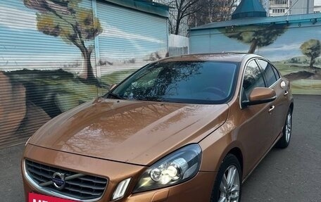 Volvo S60 III, 2011 год, 850 000 рублей, 1 фотография