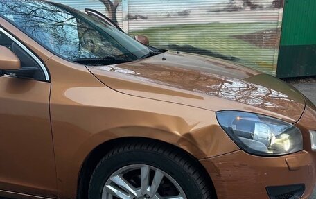 Volvo S60 III, 2011 год, 850 000 рублей, 4 фотография