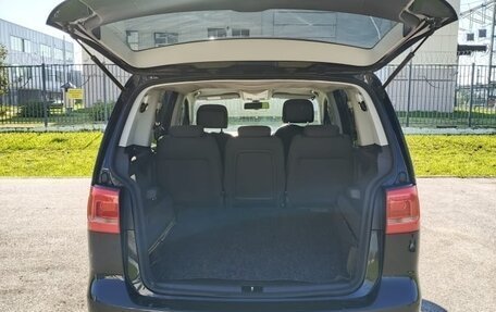 Volkswagen Touran III, 2012 год, 1 150 000 рублей, 6 фотография