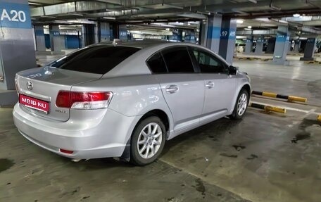 Toyota Avensis III рестайлинг, 2009 год, 1 000 000 рублей, 4 фотография