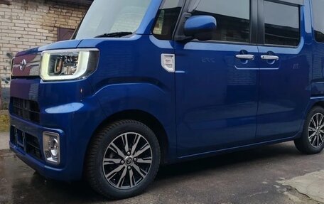 Toyota Pixis Mega, 2019 год, 1 250 000 рублей, 14 фотография