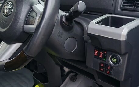 Toyota Pixis Mega, 2019 год, 1 250 000 рублей, 15 фотография